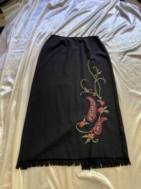 Vintage 1990s Black Paisley Embroidered Fringe Maxi Column Skirt Boho Sz 10